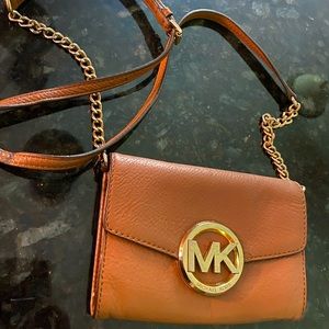 MK brown leather crossbody, 5” x 7”